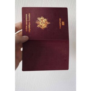 https://greenbagbills.com/product/buy-french-passport/