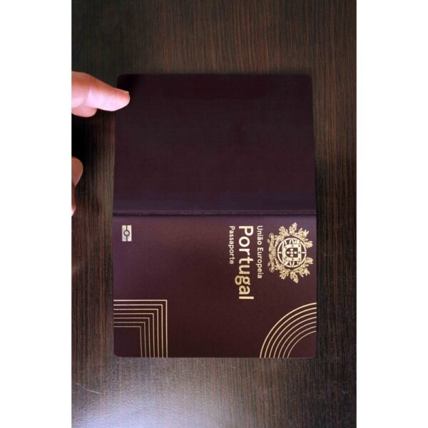 https://greenbagbills.com/product/buy-portuguese-passport/